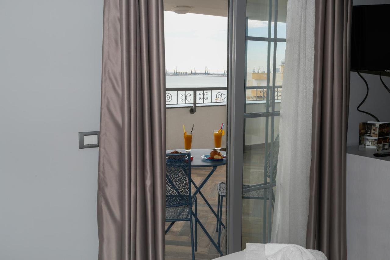 Lubjana Hotel Durrës Exteriör bild