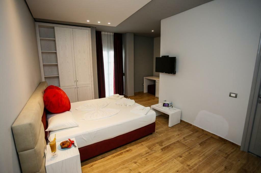 Lubjana Hotel Durrës Exteriör bild